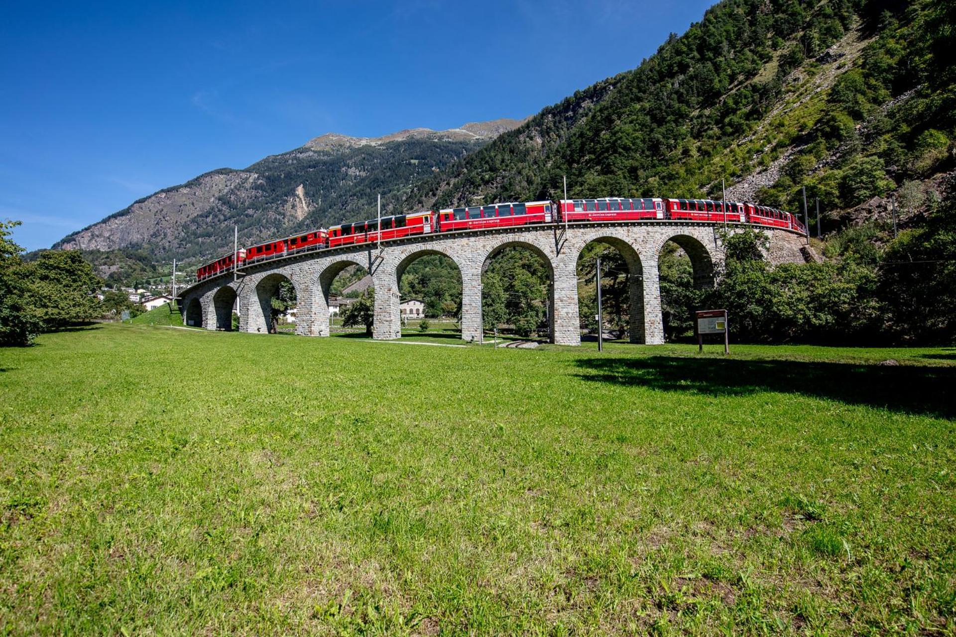 Residenza 39 - 900 M To Bernina Express Apartman Tirano Kültér fotó